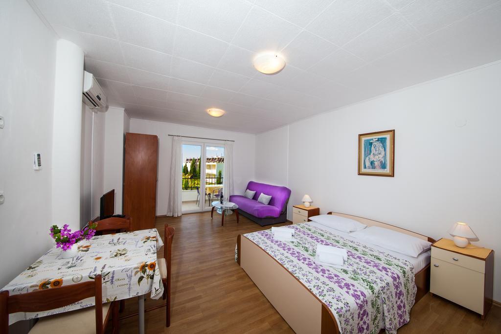 Apartments Kovacic Makarska Eksteriør billede
