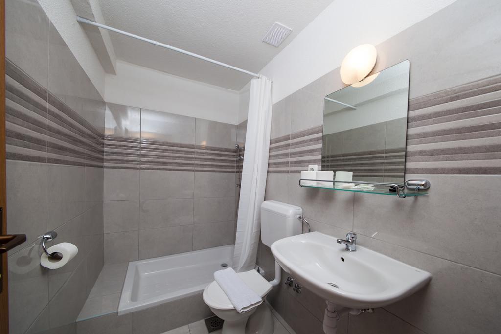 Apartments Kovacic Makarska Eksteriør billede